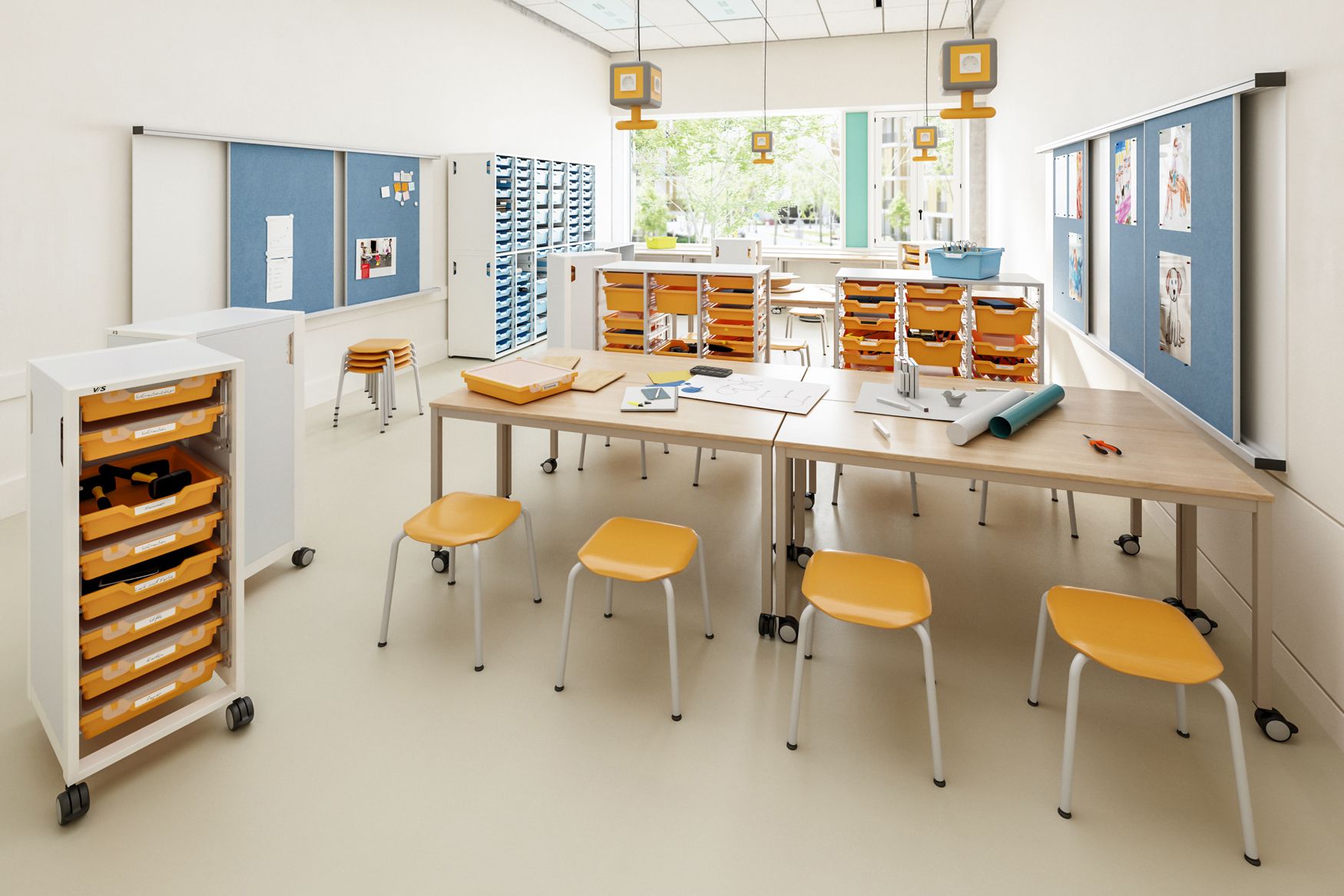 Atelier équipé de tables mobiles, de modules Gratnells Space, de tabourets empilables et de panneaux Flexipanel de VS