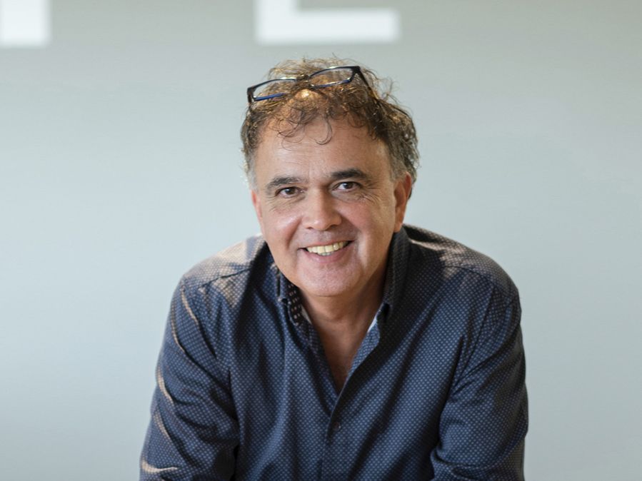 Der Architekt David A. Stubbs, der gemeinsam mit VS die Serie Shift+ entwickelt hat.