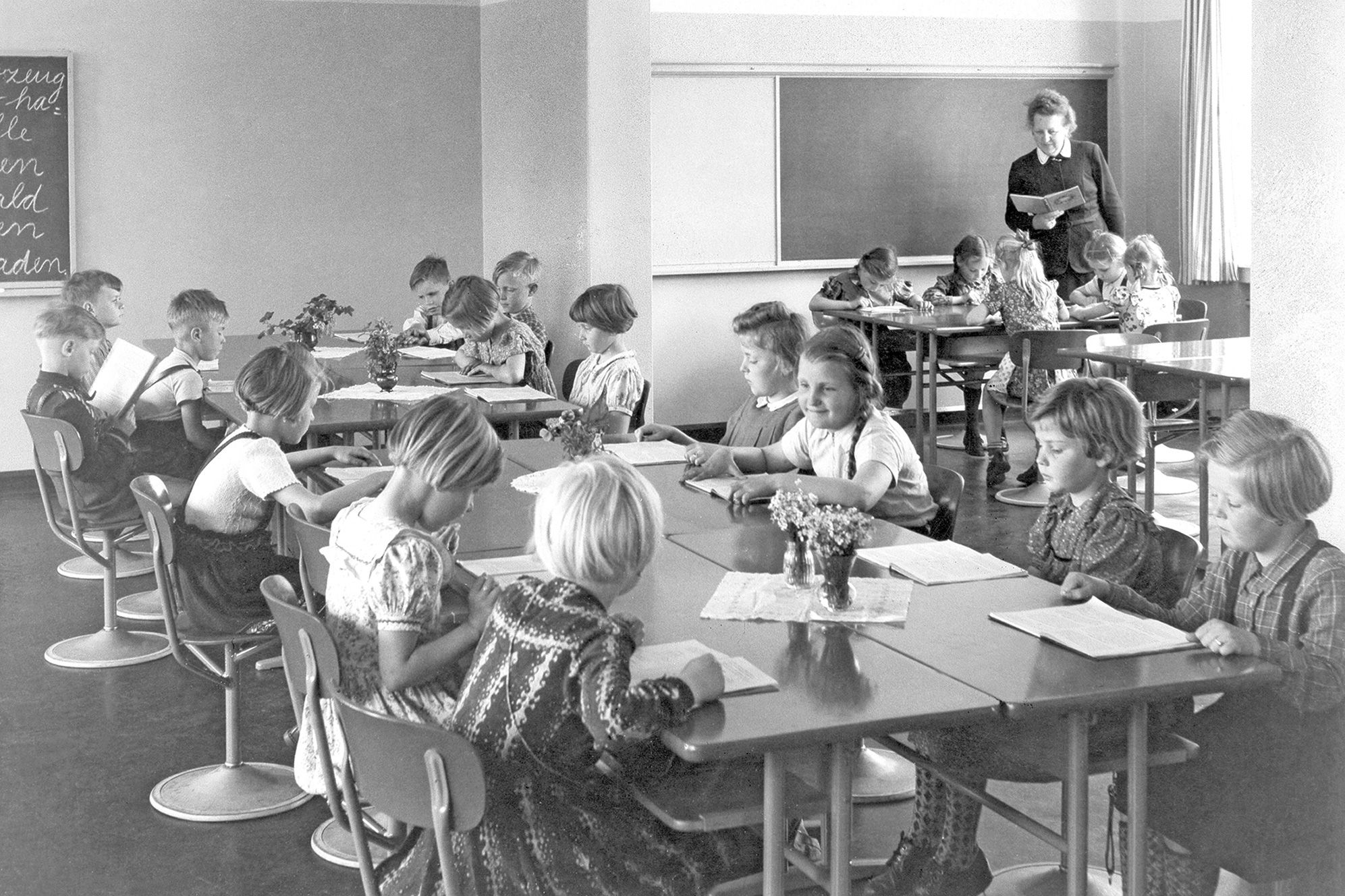 A 1950 classroom with swivel chairs