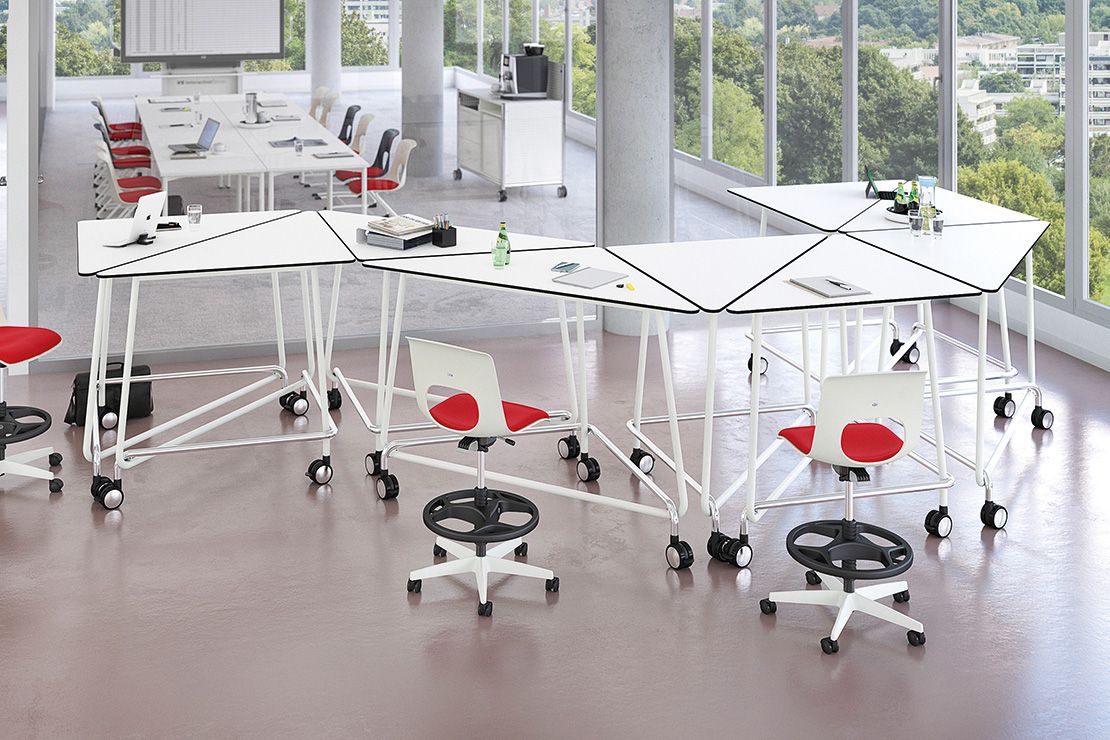 Office area for teamwork with TriUnion high tables and NF-Move office swivel chairs by VS